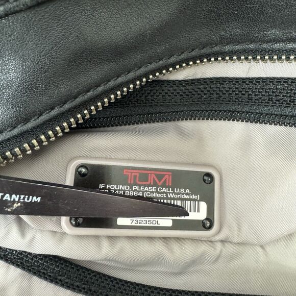 TUMI Black Leather Purse Large Work-Travel Shoulder Bag 73235DL - Picture 14 of 16